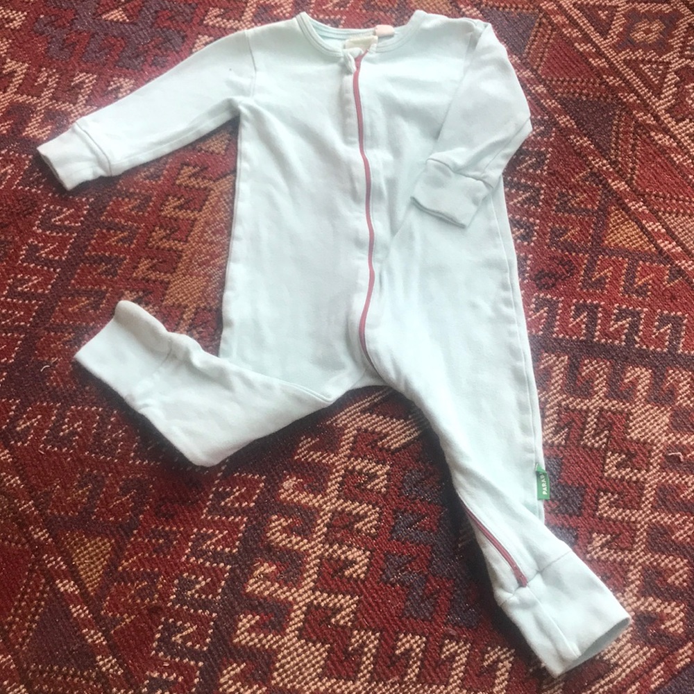 Parabe Organic mint green zip onsie